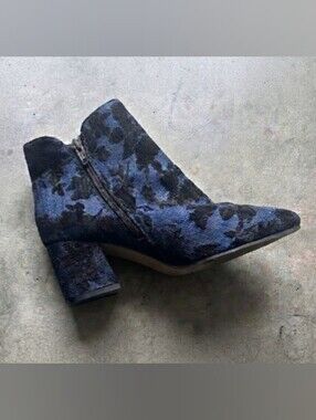 VINCE CAMUTO, Shimmery Blue With Black Floral Patterns, Brocade Ankle Boots.